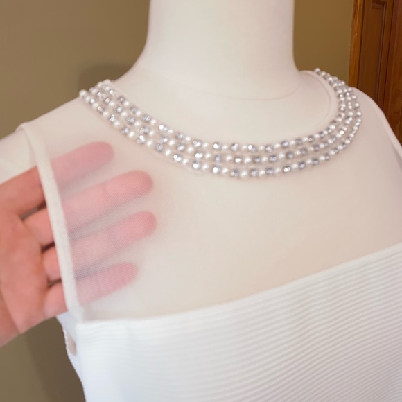 Formal dress. - Picture 5 of 9